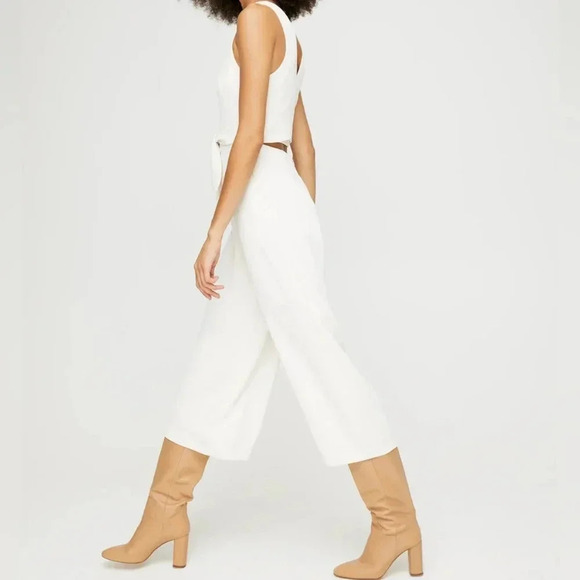 Aritzia Wilfred Ecoulement Jumpsuit V-Neck Tie Waist Cut Out Wide Leg Pockets. - Picture 5 of 16